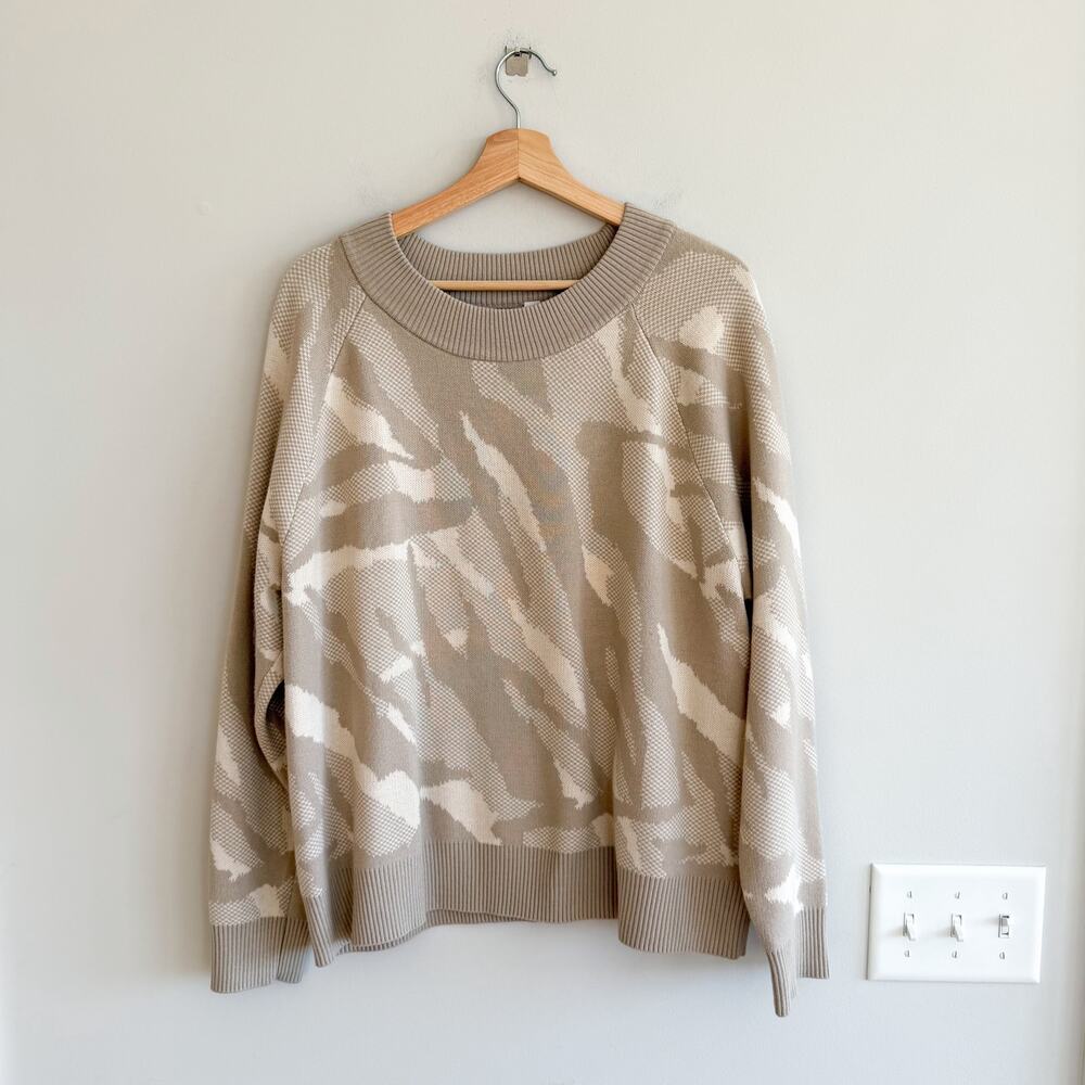 Athleta Jacquard Textured Crew Neckline Pull Over Sweater Cream XL
